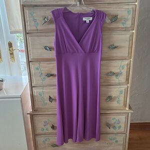 Isaac Mizrahi V-Neck Purple Midi Dress
